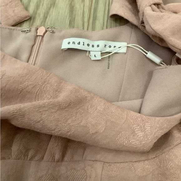 NWT ENDLESS ROSE BLUSH RUFFLE DRESS❤️❤️❤️❤️ - Picture 6 of 10